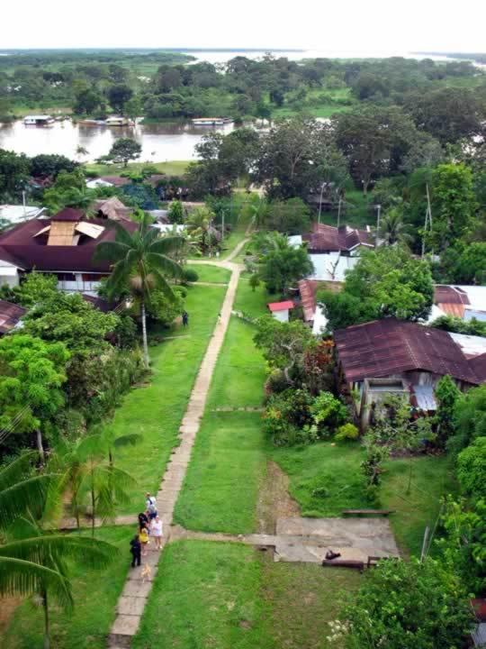 Hotel Lomas Del Paiyue Puerto Nariño Екстериор снимка